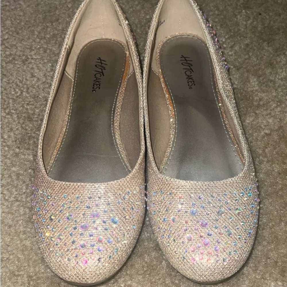 Hot Cakes Women's Sparkling Tan Flats